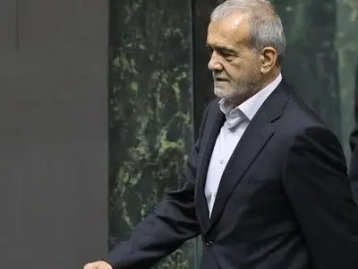 پزشکیان وارد مجلس شد