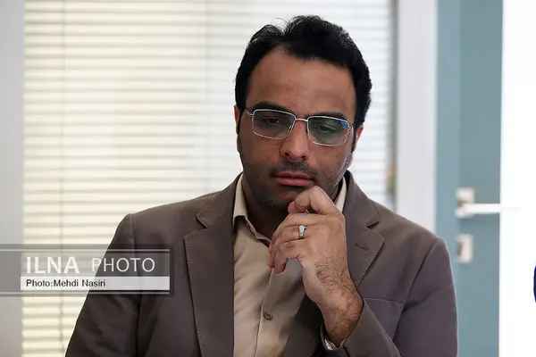 بلاتکلیفی لایحه حمایت از بیماران دارای اختلال روان بعد از یک دهه!/ نصف بیمارانِ روانپزشکی به پزشک مراجعه نمی‌کنند/ طول عمرِ مردم برای سیاستگذاران بیشتر اهمیت دارد تا کیفیت‌ِ زندگی‌شان! + فیلم