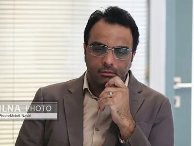 بلاتکلیفی لایحه حمایت از بیماران دارای اختلال روان بعد از یک دهه!/ نصف بیمارانِ روانپزشکی به پزشک مراجعه نمی‌کنند/ طول عمرِ مردم برای سیاستگذاران بیشتر اهمیت دارد تا کیفیت‌ِ زندگی‌شان! + فیلم