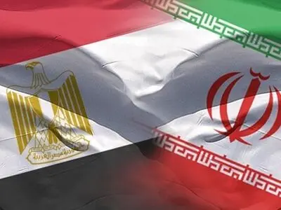 Iranian, Egyptian FMs call for expanding mutual ties