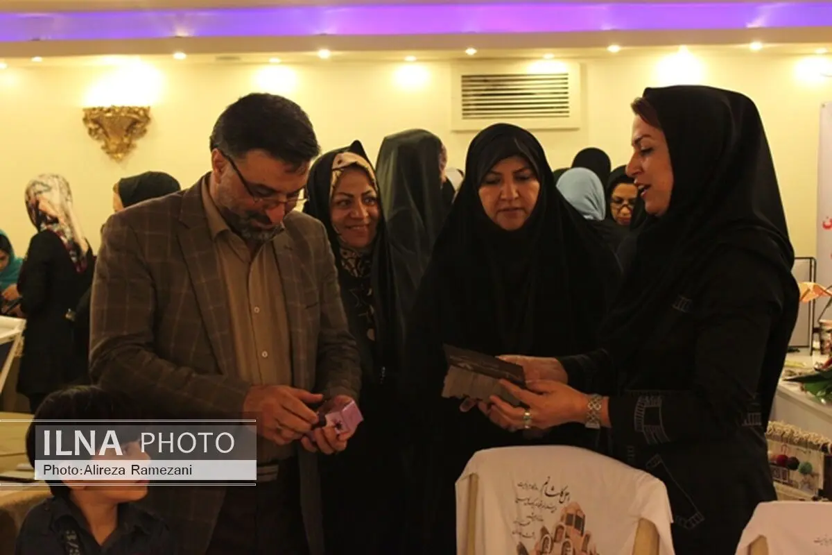 مکان‌های عرضه توانمندی‌های بانوان هنرمند کاشانی ارتقاء پیدا می‌کند 