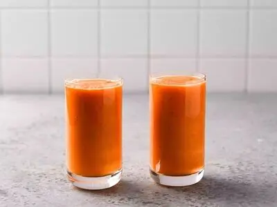 طرز تهیه آب‌هویج با زردچوبه