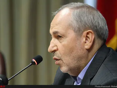 براساس اسناد بالادستی تعداد معلمان کاهش داشته/ برنامه‌ریزی برای سه زنگ طلایی در مدارس