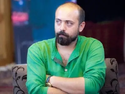 مجید آذرپی به مرخصی کوتاه‌مدت آمد