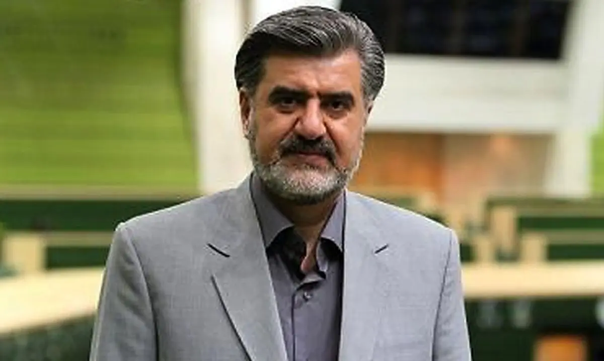 عزیزی: وزیر ورزش بر ضعف‌ها سرپوش نگذارد/ دولت برنامه‌ای برای جوانان ندارد