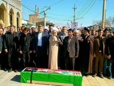 احمد عزیزی در باغ فردوس کرمانشاه به خاک سپرده شد
