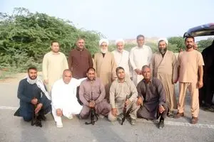 بازدید رئیس سازمان عقیدتی سیاسی ارتش از استقرار یگان‌ها در مناطق مرزی جنوب شرق و سواحل مکران