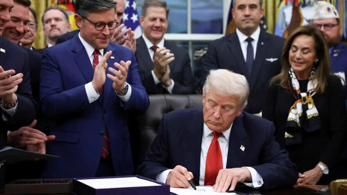 پایان طولانی‌ترین تعطیلی دولت در تاریخ آمریکا؛ ترامپ مصوبه کنگره را امضا کرد