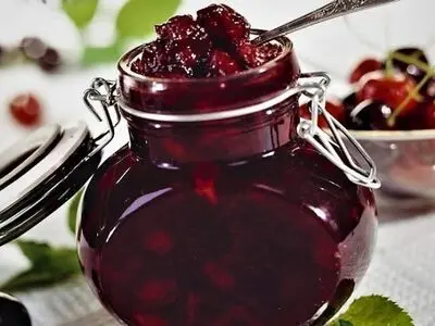 طرز تهیه ترشک آلبالو ؛ پرطرفدارخوشمزه
