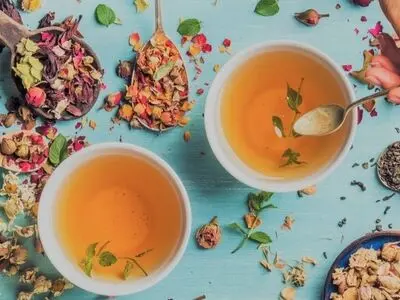 بهترین دمنوش‌ها برای گلو درد