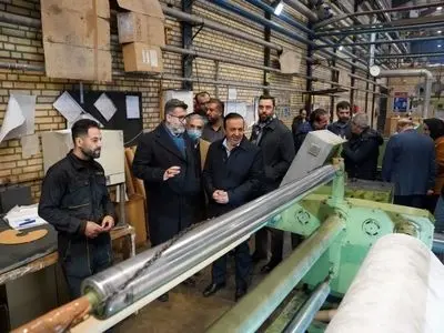 بازدید استاندار قزوین از واحد تولیدی «ایرانیان اطلس پلیمر»