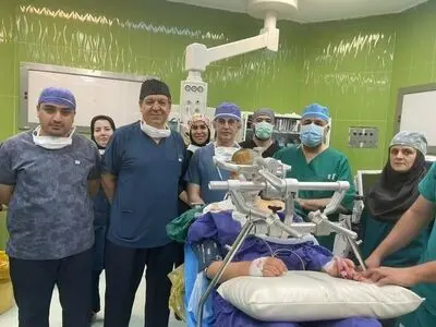 عمل جراحی مغز در حالت نشسته در مرکز آموزشی درمانی امام رضا(ع) تبریز انجام شد