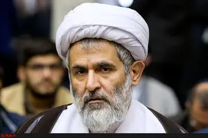 طائب: تنگه هرمز تحت کنترل و مدیریت ایران است