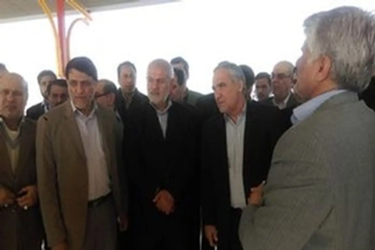 بازدید استاندار خوزستان از طرح‌های عمرانی ماهشهر و بندر امام