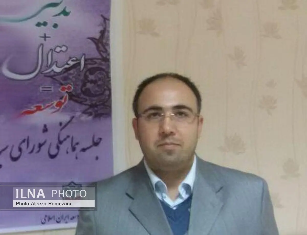خادمین ملت مجلس اعتدالی تشکیل دهند  
