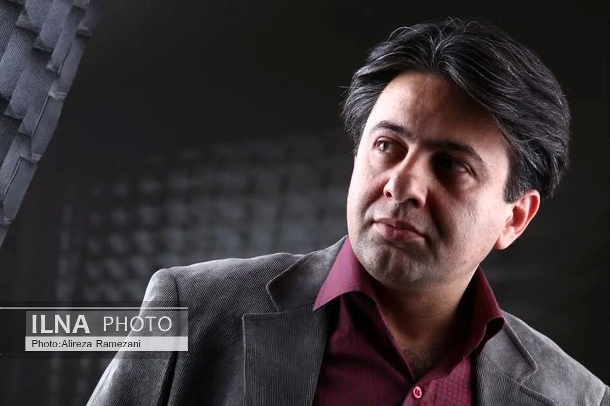رونمایی از شعرهای افشین یداللهی در نمایشگاه پاریس