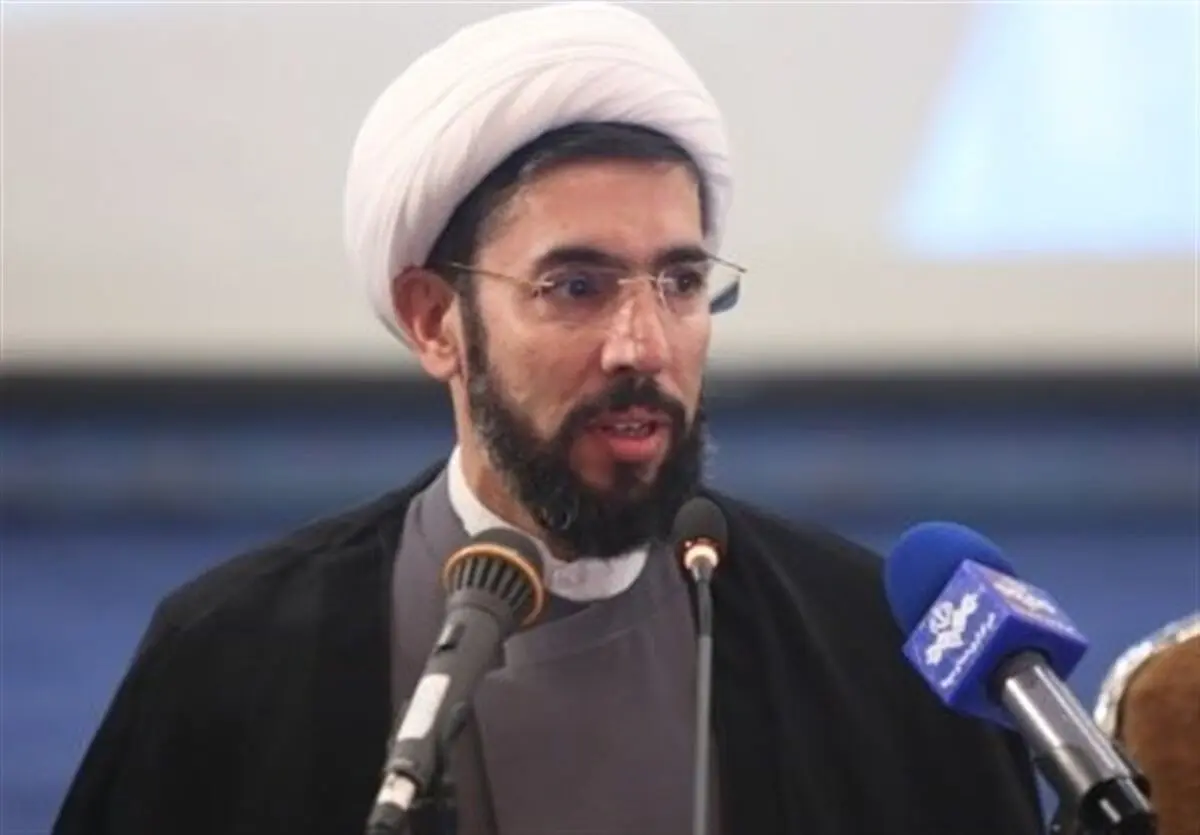 پاسخ رئیس نهاد رهبری درباره گلایه از رفتار خلاف عرف برخی اساتید