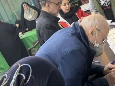 بهزاد نبوی در انتخابات شرکت کرد