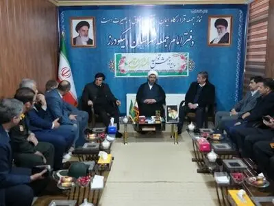 بیکاری و مشکل اقتصادی در شأن مردم لرستان نیست