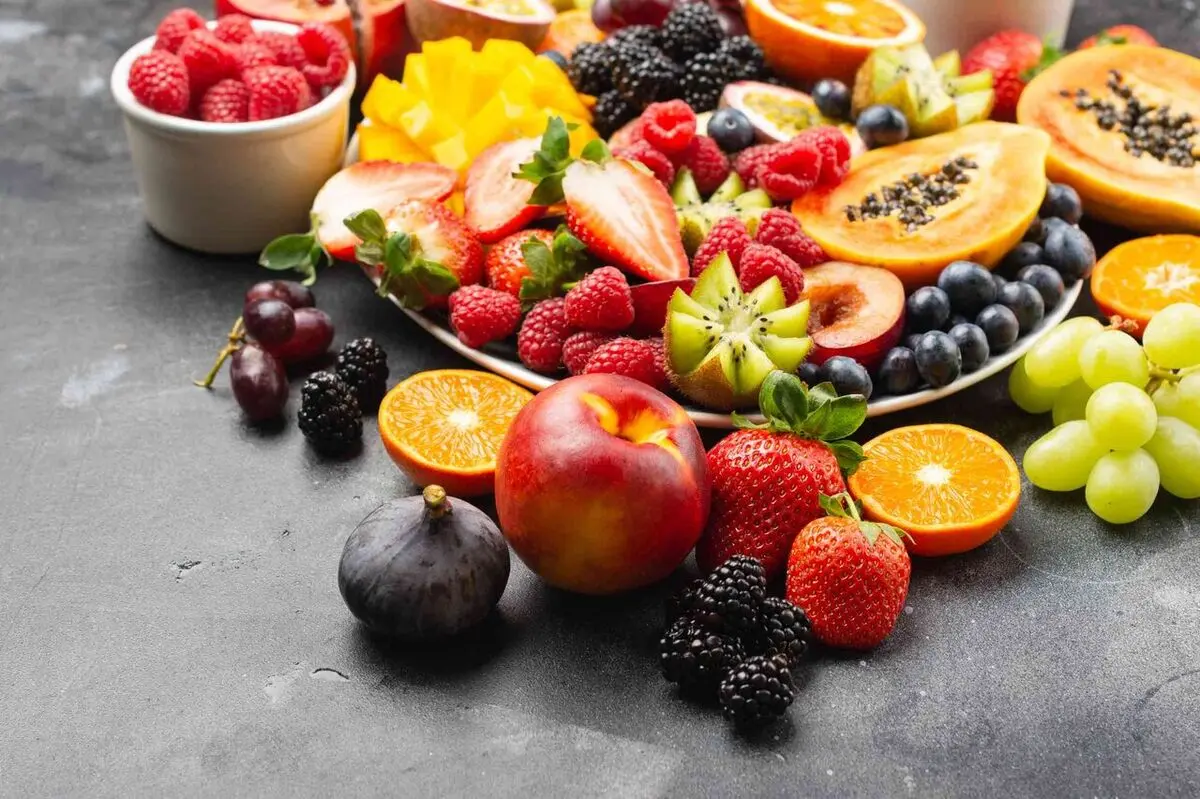 با خوردن این ۹ میوه خیلی راحت وزن کم کنید