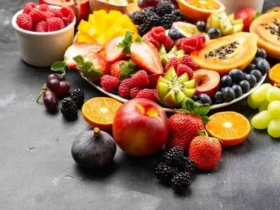 با خوردن این ۹ میوه خیلی راحت وزن کم کنید