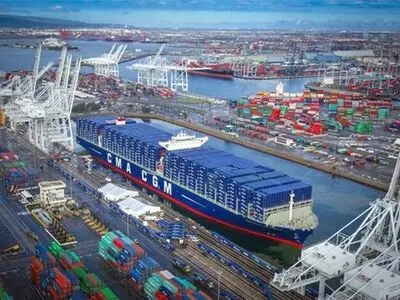 Iran 1st mega-sized shipping vessel to soon dock at Chabahar: IRISL