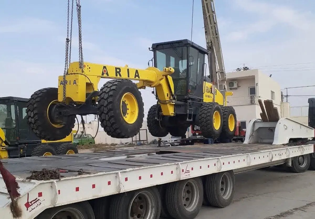 ۲۷۷ دستگاه ماشین آلات راه‌سازی از بنادر به اموال تملیکی با رای دیوان عدالت اداری تحویل داده می‌شود