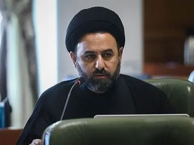 روز به روز بر کمبود ۱.۵ میلیون جای پارک خودرو در تهران اضافه می‌شود/ لزوم احداث پارکینگ‌های عمومی در اطراف مراکز درمانی، آموزشی و رفاهی پایتخت 