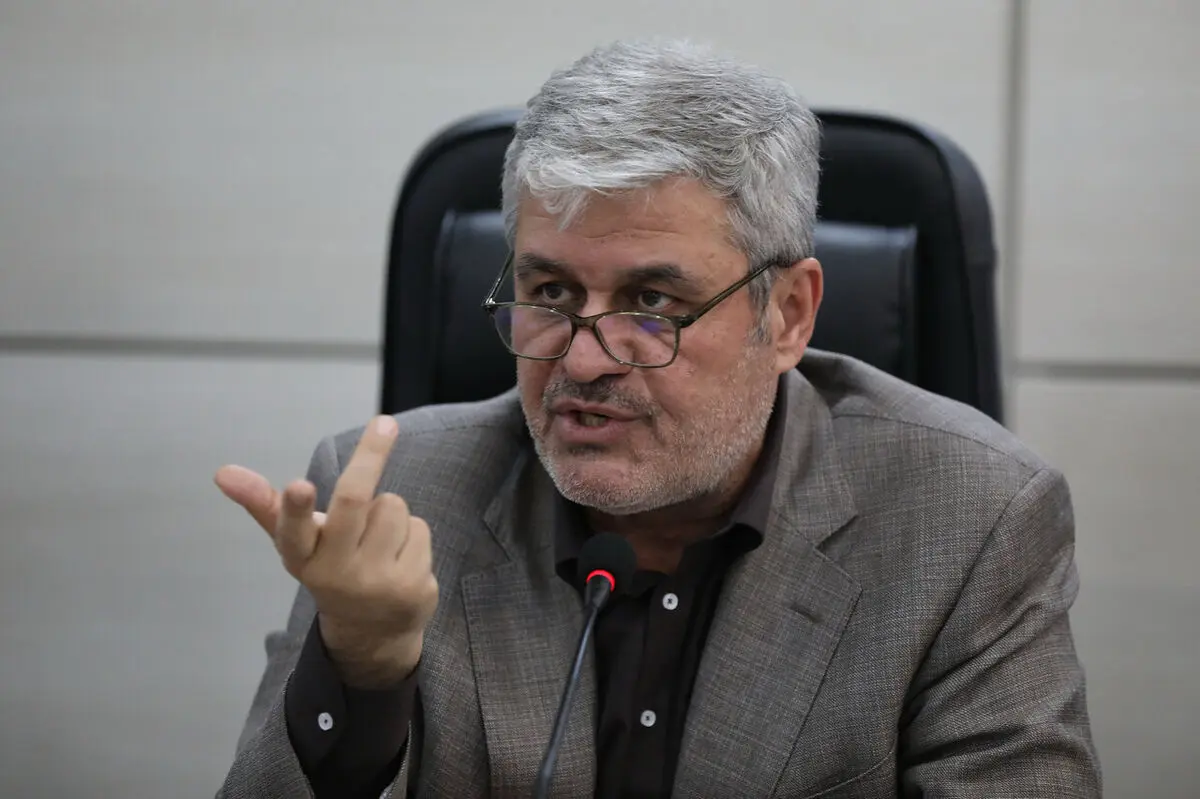 در راستای تقویت کالابرگ الکترونیک کمک‌رسان دولت خواهیم بود/ جریان منابع نفتی برای مجلس شفاف شود