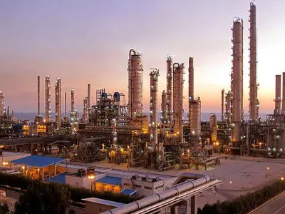 کاهش چشمگیر سود پتروشیمی شازند در پی افزایش 70 درصدی قیمت سوخت / سود ماهانه شرکت 1300 میلیارد ریال کاهش می‌یابد 