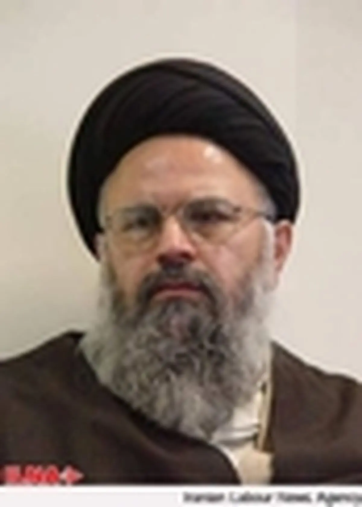 صادق طباطبایی مورد تایید همگان بود