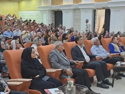 چرا مدیران صندوق‌های بازنشستگی بیشتر از بازنشستگان حقوق می‌گیرند؟