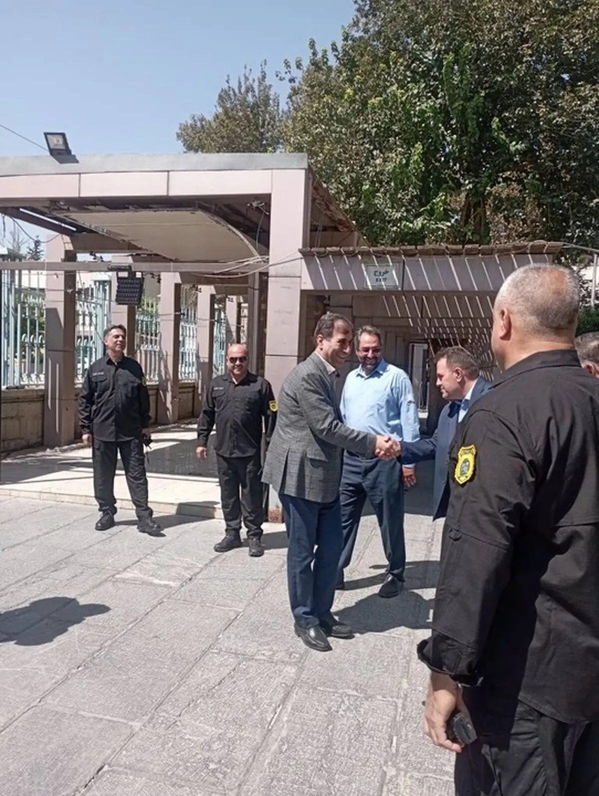 بازدید فرمانده یگان حفاظت میراث‌فرهنگی از کاخ گلستان و ابلاغ دستورالعمل‌های حفاظتی