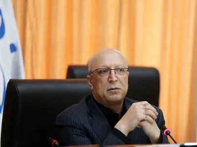 شناسایی نبوغ دانشمندان جوان در دانشگاه اتفاق می‌افتد