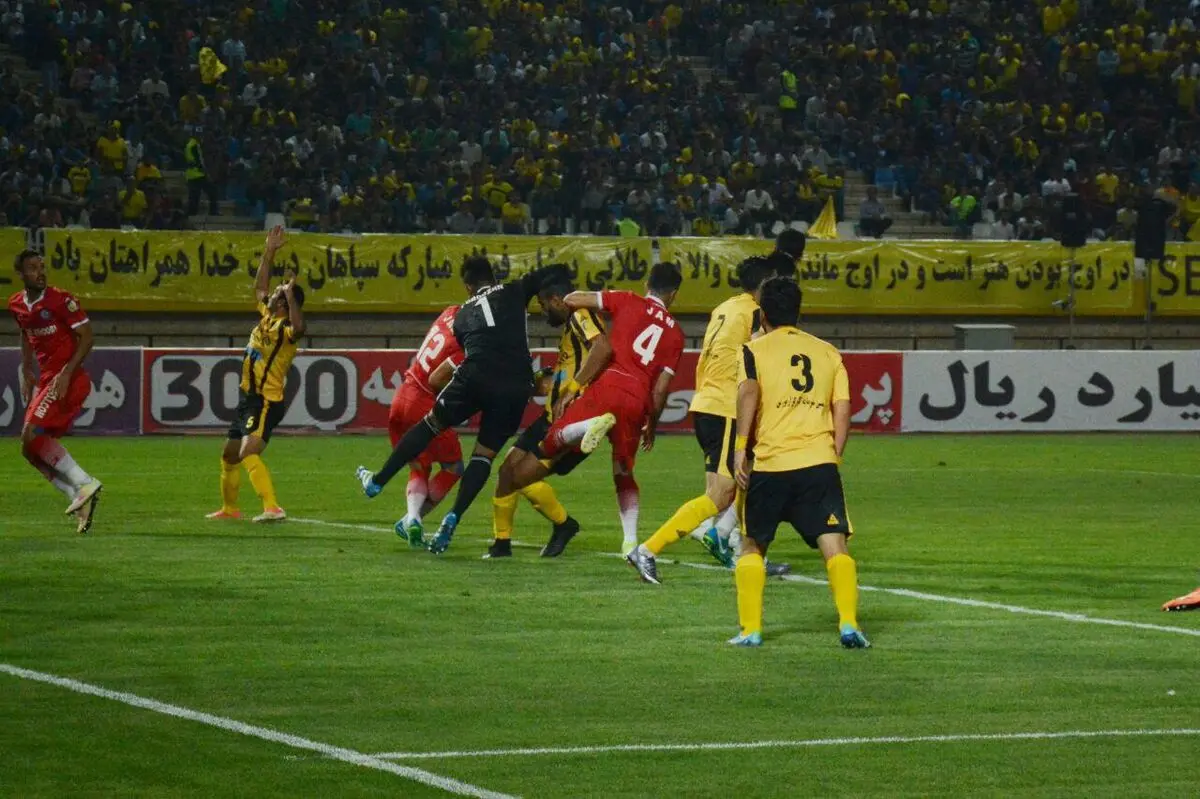 سپاهان 0 - 0 سپیدرود رشت؛ یک امتیاز ارزشمند سرخپوشان از نقش جهان