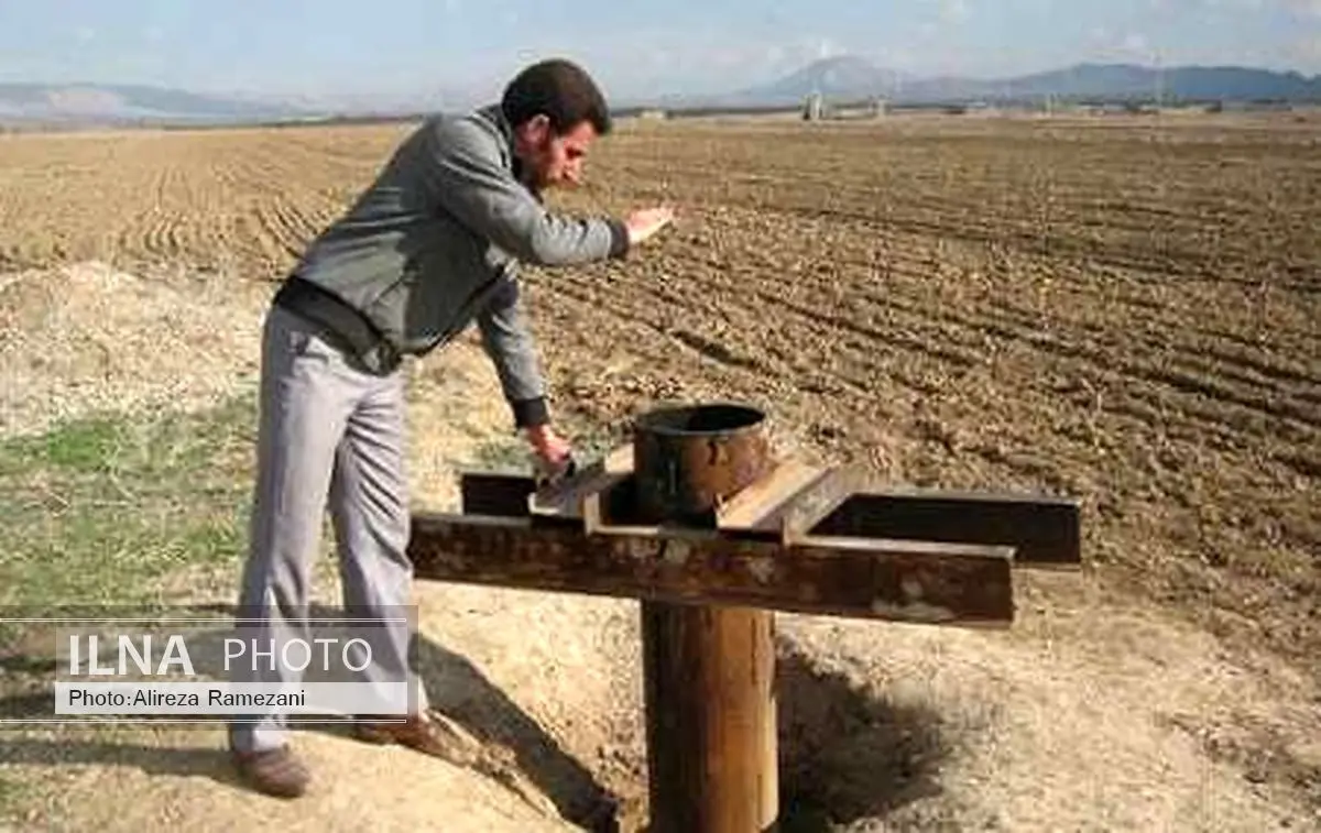 کاهش 40 متری سطح ایستابی چاههای آب روانسر