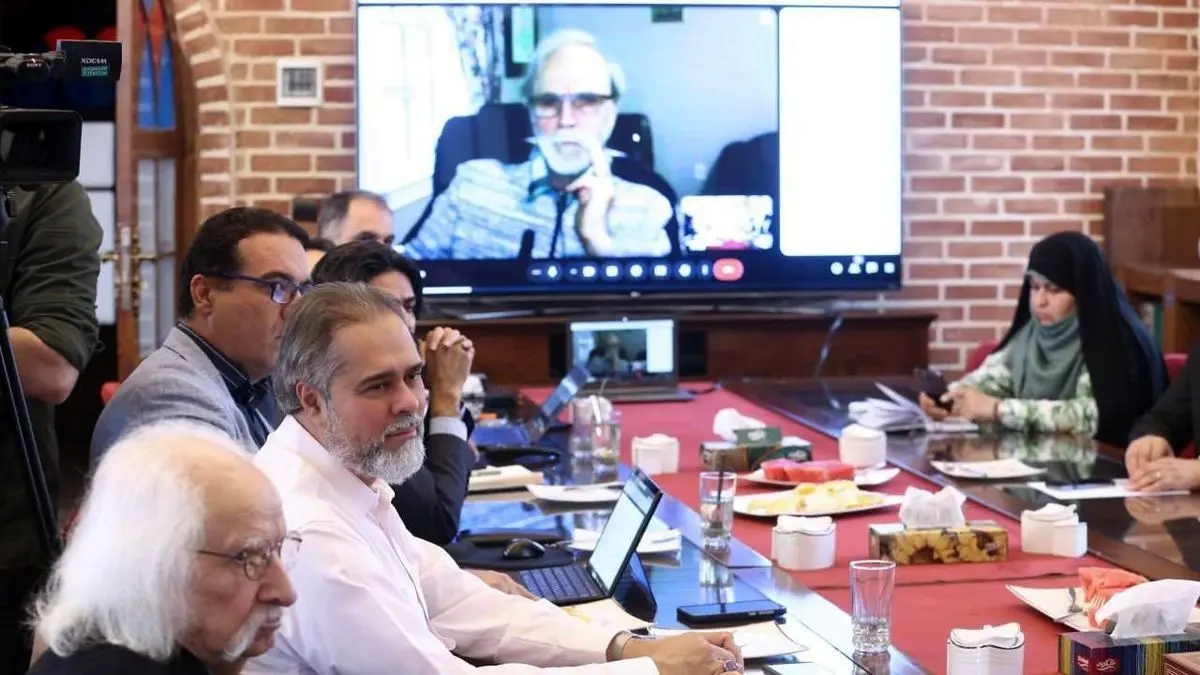 ارائه پیشنویس برنامه راهبردی سازمان سینمایی با حضور معاونین و روسای پیشین سازمان