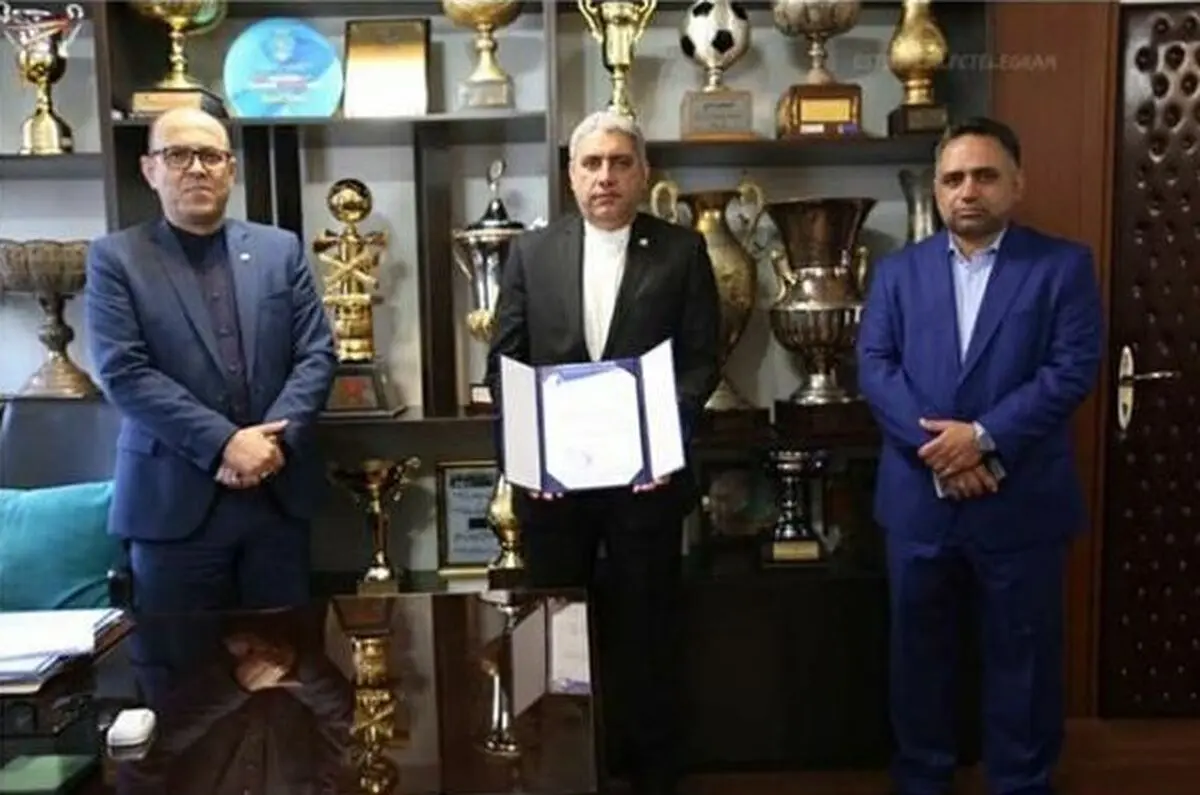 استعفای خمارلو از معاونت فرهنگی باشگاه استقلال