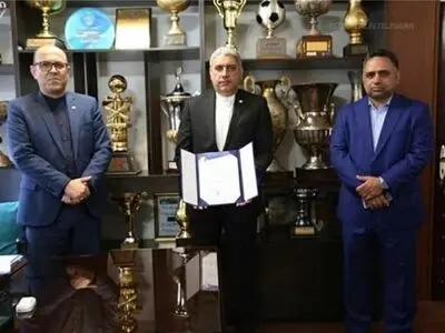 استعفای خمارلو از معاونت فرهنگی باشگاه استقلال