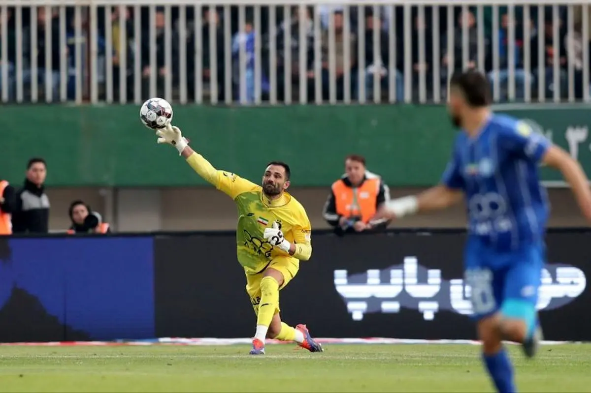 بازگشت گلر خارجی استقلال به تهران