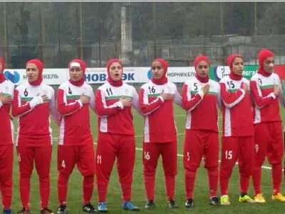 شکست ملی پوشان ایران برابر تیم میزبان