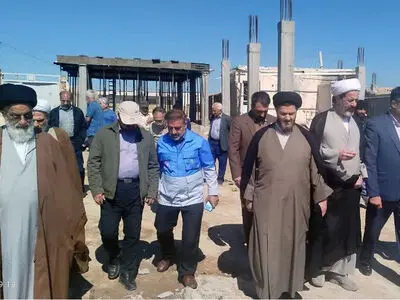 مراجعِ عظام تقلید پشتوانه معنوی و مادی مردم در بحران‌ها هستند