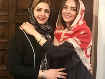 شباهت بهنوش طباطبایی و خواهرش/عکس