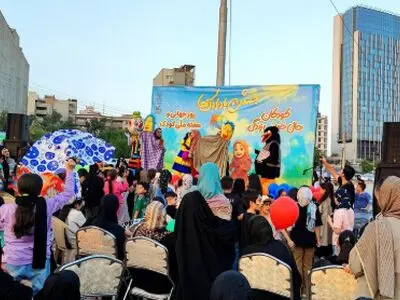 پرواز بادبادک‌ها در آسمان اهواز
