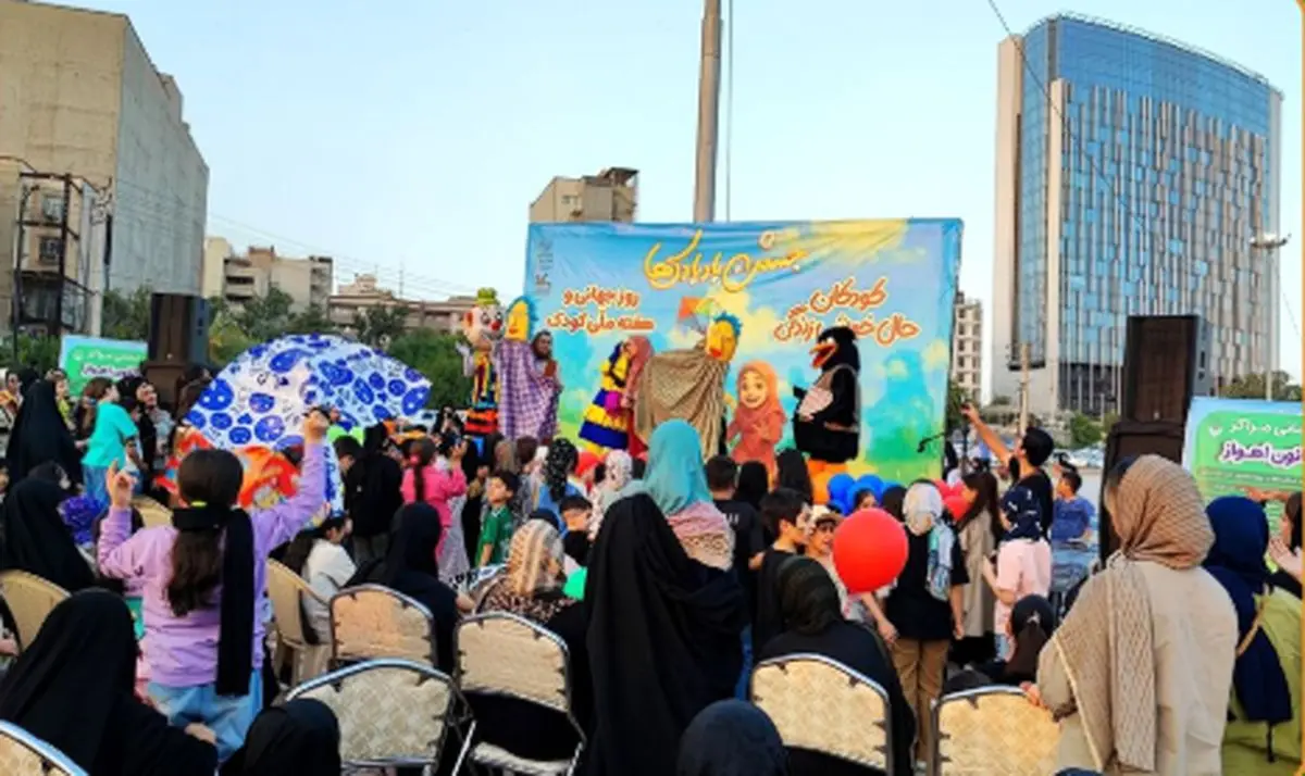 پرواز بادبادکها در آسمان اهواز
