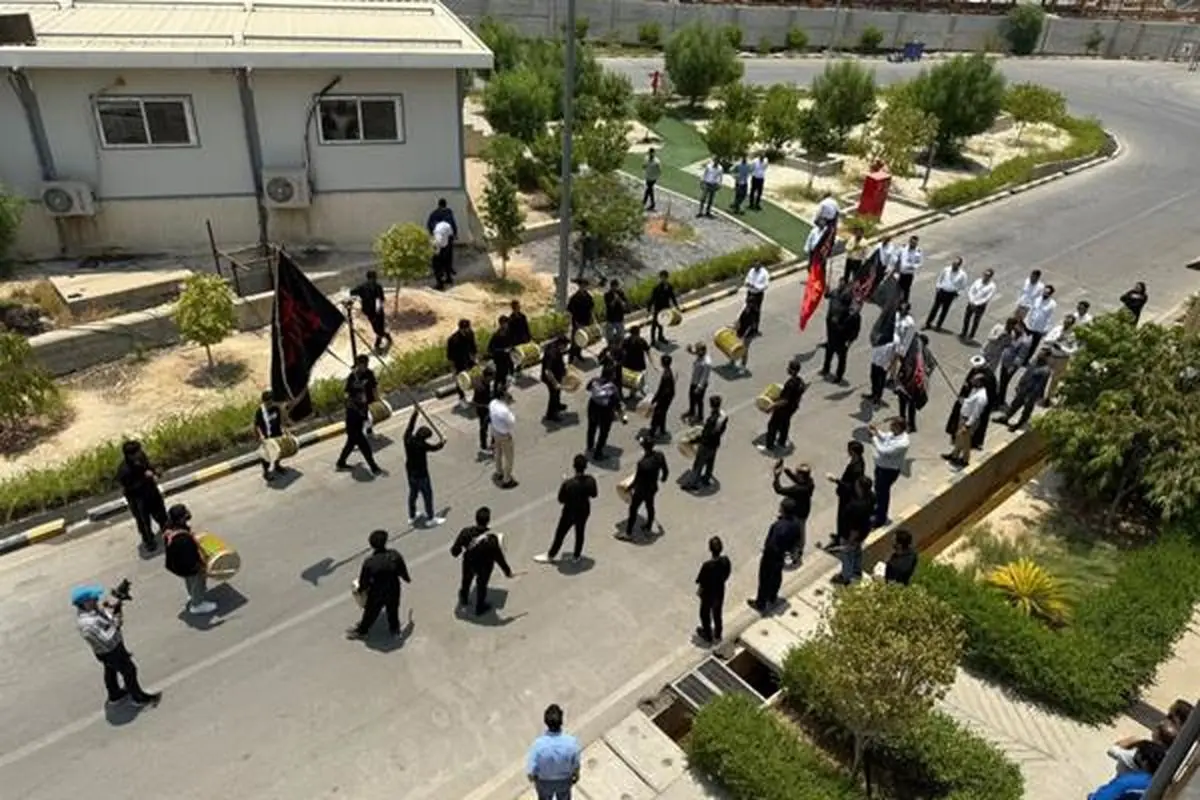 برگزاری مراسم سوگواری ایام محرم و گرامیداشت شهدای والامقام کشور در شرکت توسعه پلیمر پادجم