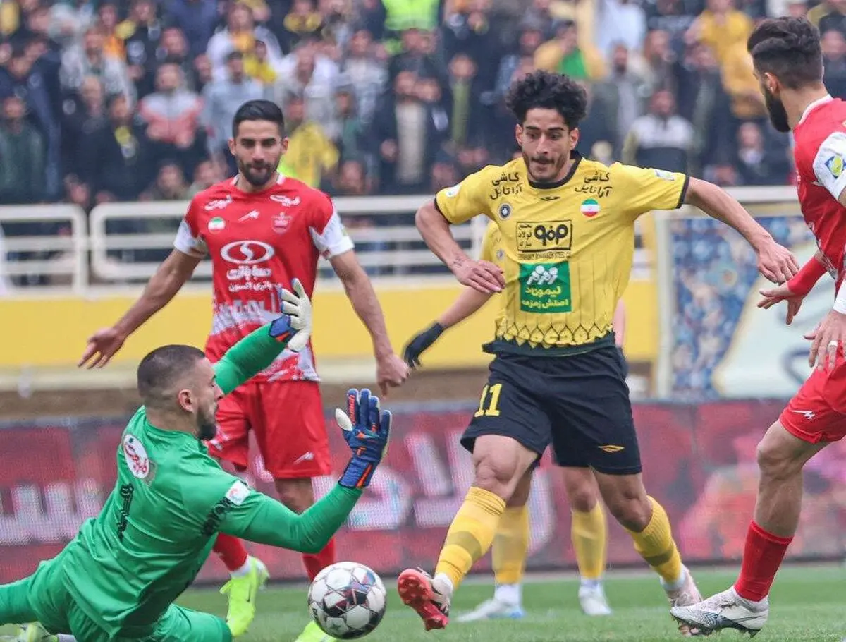 سپاهان ۳-۲ پرسپولیس: سرخپوشان در نقش‌جهان زمین‌گیر شدند