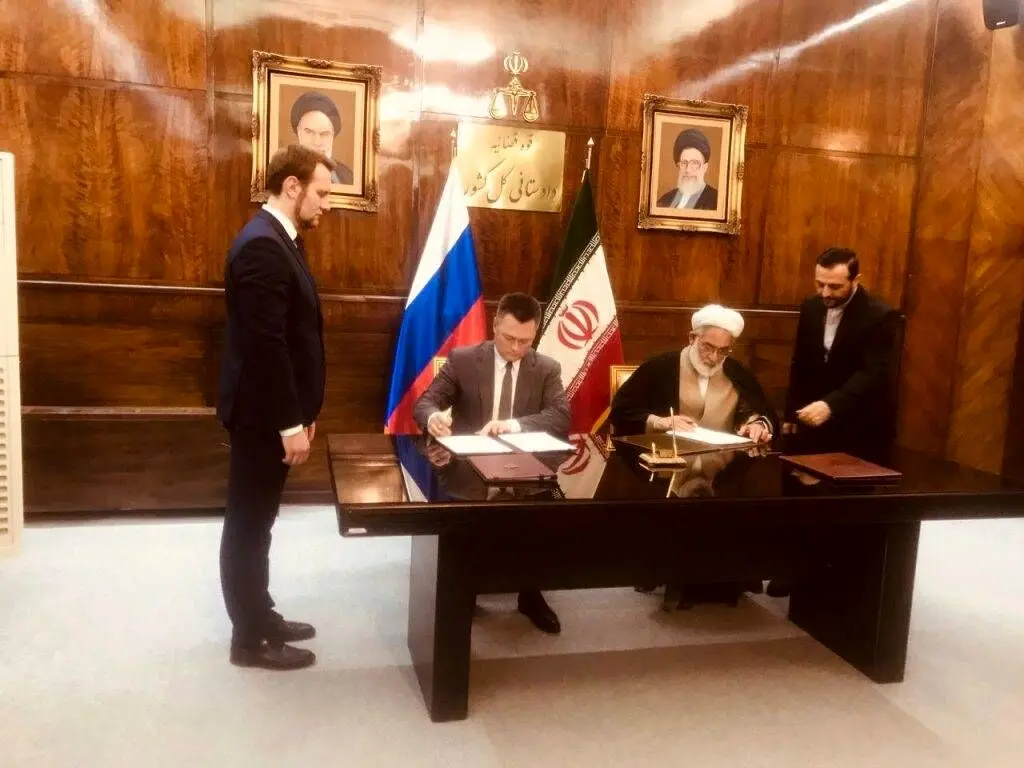 Iranian, Russian prosecutor generals ink 2 cooperation documents
