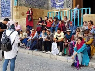 برگزاری آزمون مصاحبه تخصصی راهنمایان گردشگری بین‌المللی در استان مرکزی