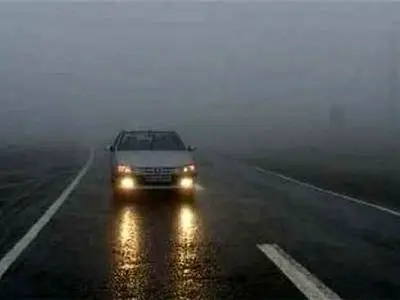 محورهای مواصلاتی آذربایجان غربی لغزنده است/رانندگان با احتیاط رانندگی کنند